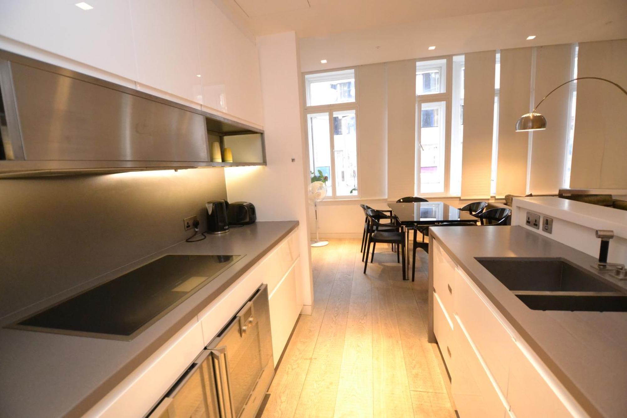 Modern 2 Bedroom Apartment, Oxford Street ลอนดอน ภายนอก รูปภาพ