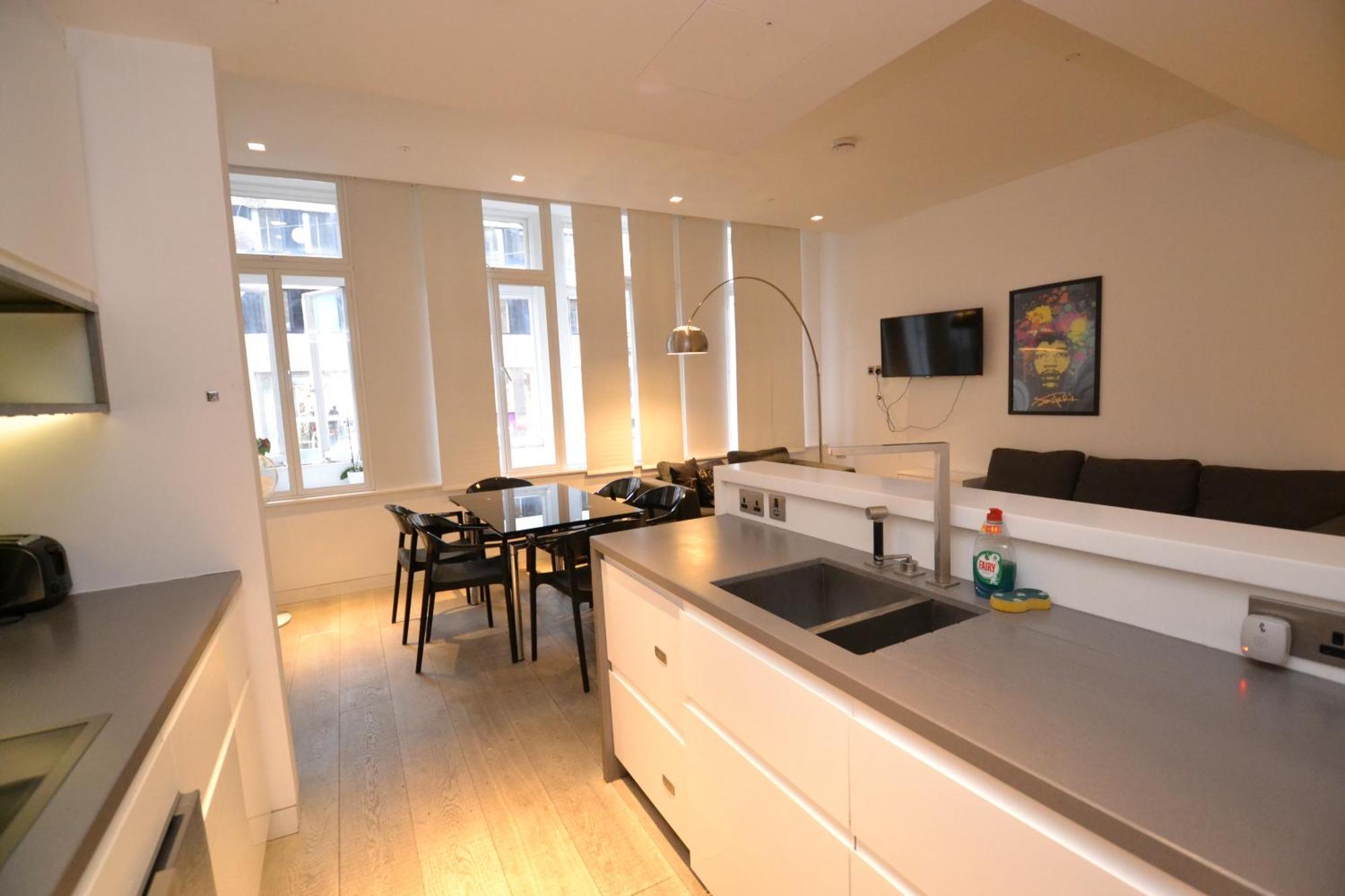 Modern 2 Bedroom Apartment, Oxford Street ลอนดอน ภายนอก รูปภาพ